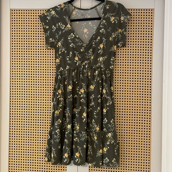 NOBO No Boundaries Junior Women Olive Green Yellow Floral Soft Knit Dress M 7 9 - Picture 1 of 7